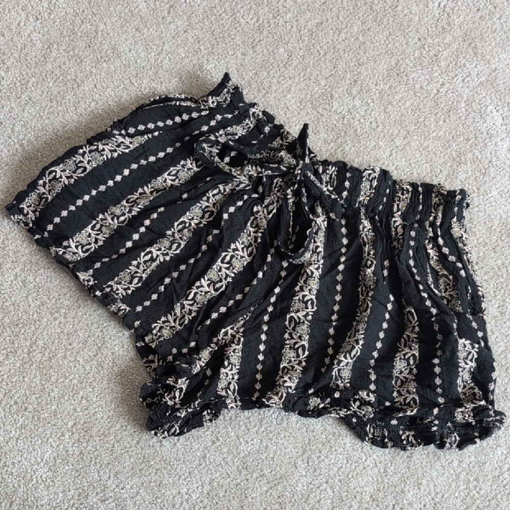 High Waist Black and Cream Striped Shorts